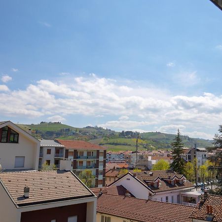 Vinhome Bilocale Con Garage Privato Alba Centro Kültér fotó