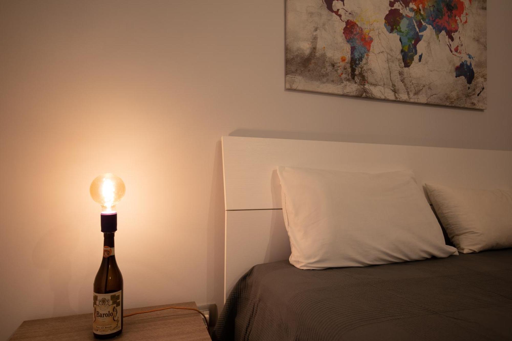 Vinhome Bilocale Con Garage Privato Alba Centro Kültér fotó