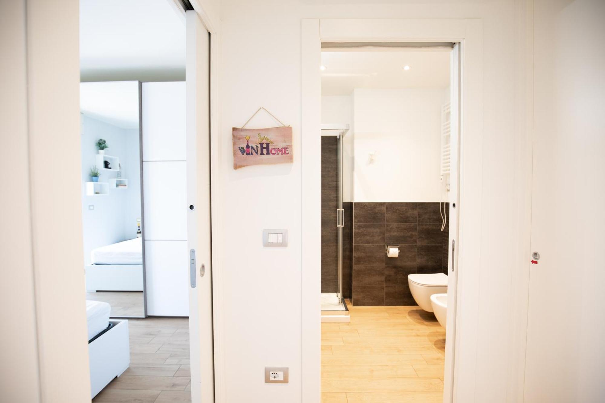 Vinhome Bilocale Con Garage Privato Alba Centro Kültér fotó