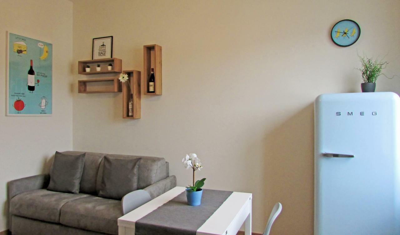 Vinhome Bilocale Con Garage Privato Alba Centro Kültér fotó