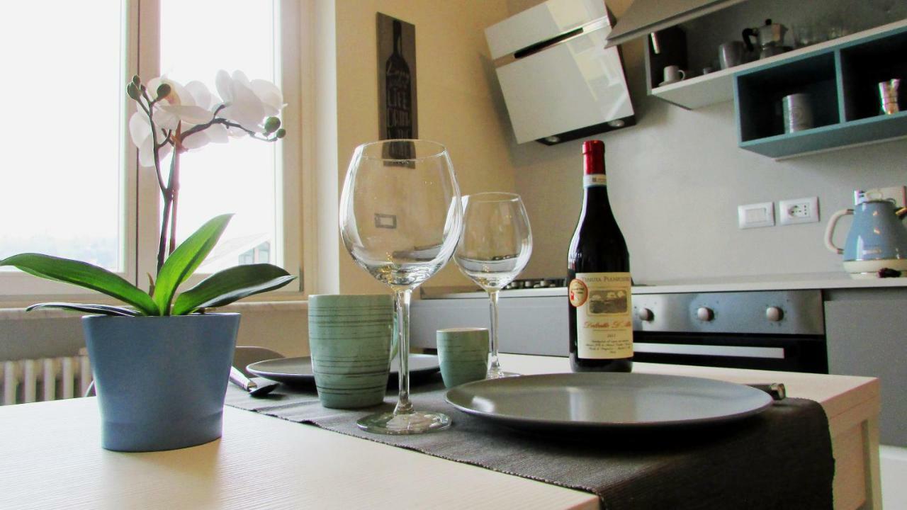 Vinhome Bilocale Con Garage Privato Alba Centro Kültér fotó